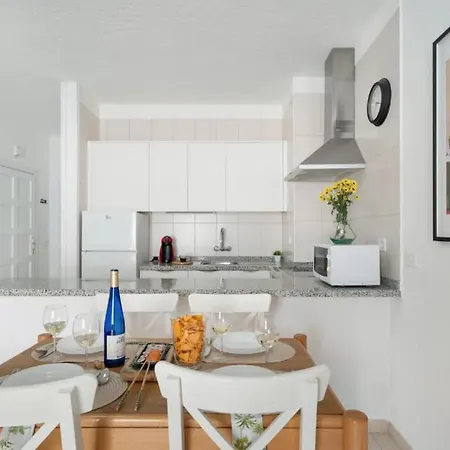Oasis Floritas Apartment *