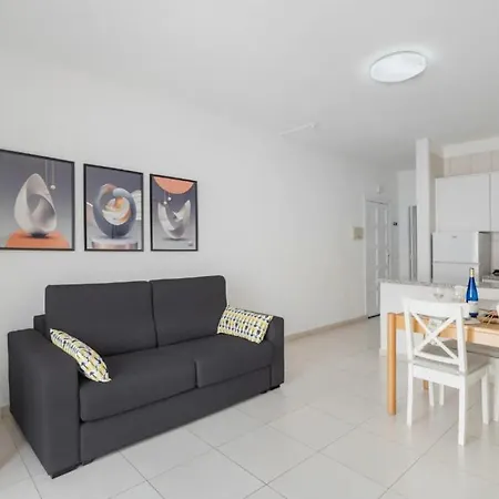 Apartment Oasis Floritas Playa de las Americas (Tenerife)