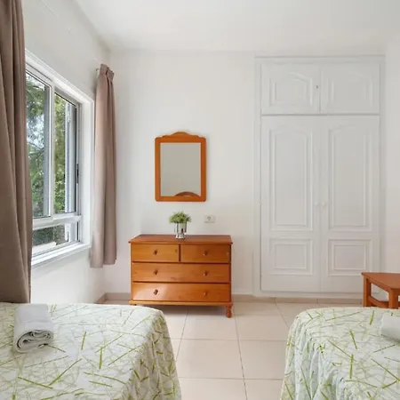 Oasis Floritas Apartment *